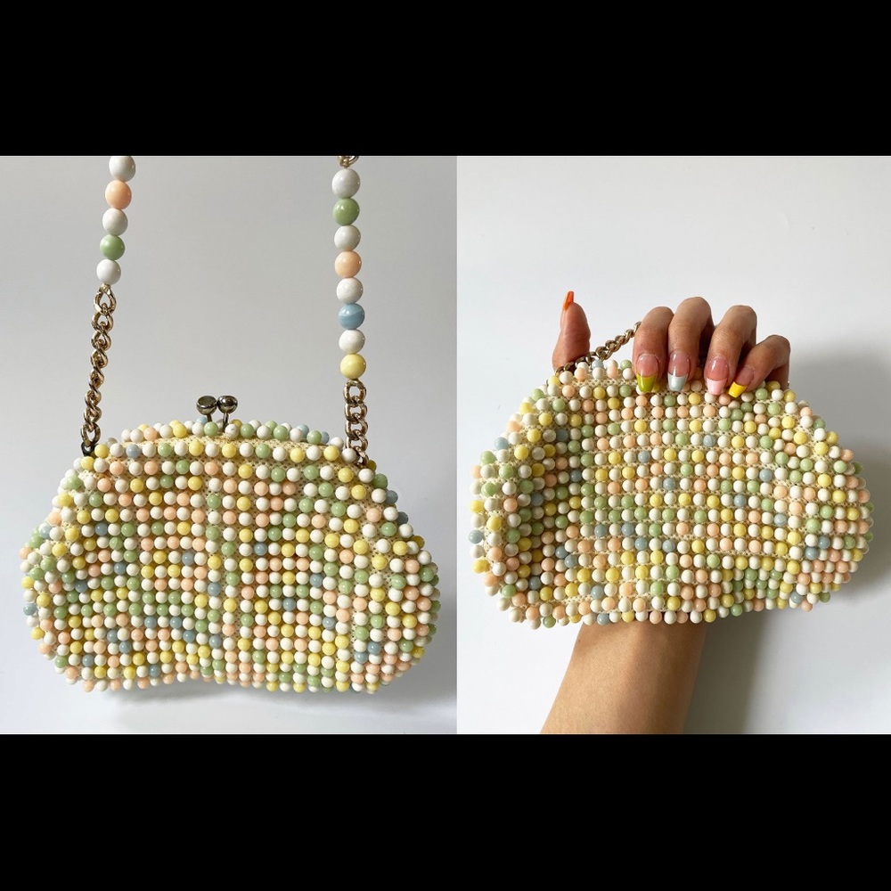 60s Vintage coin purse pastel beaded wristlet - Picture 4 of 5